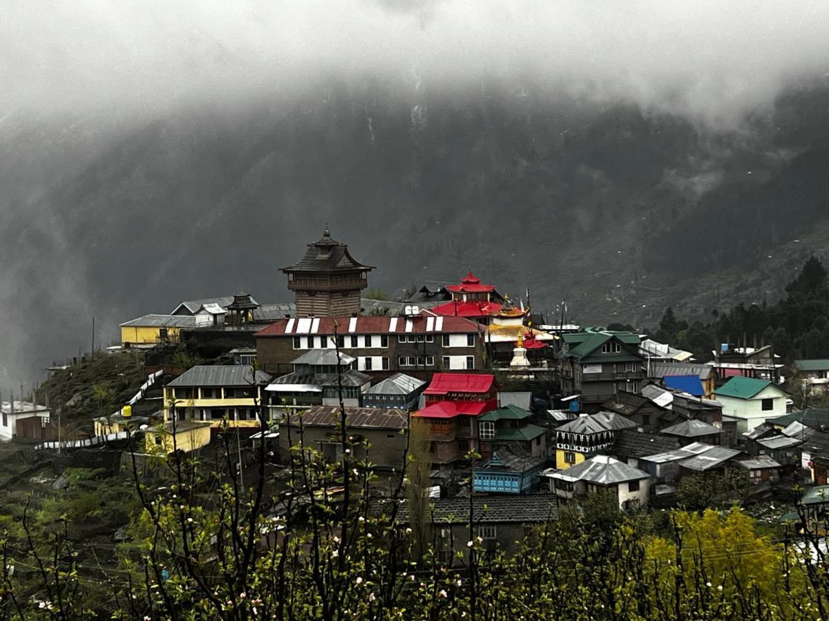 Hotel Kalpa Deshang Luaran gambar